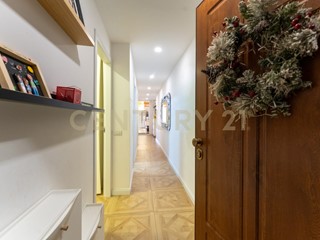Trilocale in Vendita a Mascalucia, 135'000&euro;, 100 m²