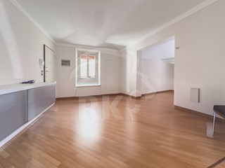 Appartamento in Affitto a Bologna, zona Centro Storico, 3'000&euro;, 220 m²