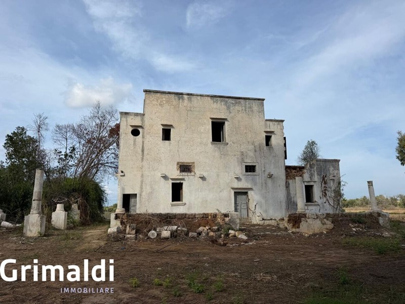 Appartamento in Vendita a Matino, 330'000&euro;, 600 m²