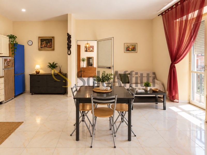 Bilocale in Affitto a Napoli, zona Pendino, 950&euro;, 65 m², arredato