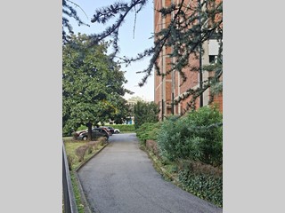 Trilocale in Affitto a Monza, 800&euro;, 85 m², arredato