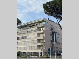 Trilocale in Vendita a Bergamo, 350'000&euro;, 91 m²