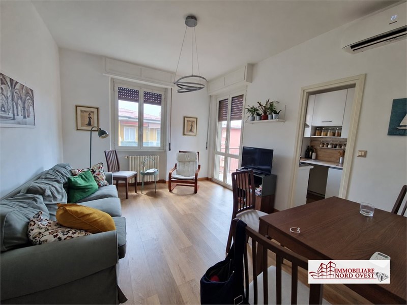 Trilocale in Vendita a Settimo Milanese, 198'000&euro;, 90 m²