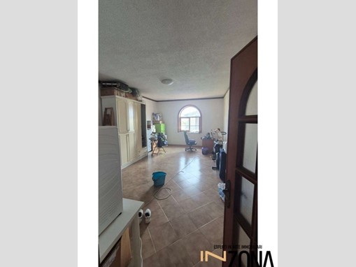 Appartamento in Vendita a Giugliano in Campania, 69'610&euro;, 205 m²