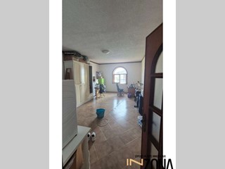 Appartamento in Vendita a Giugliano in Campania, 69'610&euro;, 205 m²
