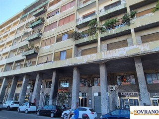 Appartamento in Vendita a Palermo, 360'000&euro;, 230 m²