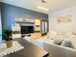 Trilocale in Vendita a Pisa, zona Riglione Oratoio, 185'000&euro;, 85 m²