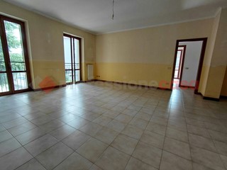 Quadrilocale in Vendita a Busto Garolfo, 195'000&euro;, 120 m², con Box