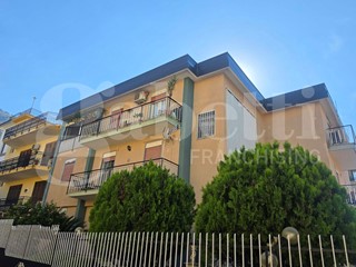 Quadrilocale in Vendita a Palermo, 105'000&euro;, 90 m²
