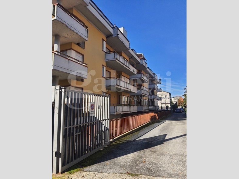 Appartamento in Vendita a Avezzano, 128'000&euro;, 116 m²