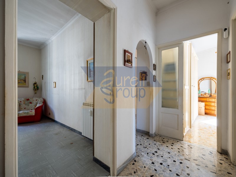 Quadrilocale in Vendita a Roma, zona San Giovanni, 450'000&euro;, 106 m²