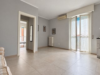 Bilocale in Vendita a Milano, 239'000&euro;, 64 m²