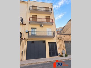 Quadrilocale in Vendita a Alcamo, 70'000&euro;, 100 m²