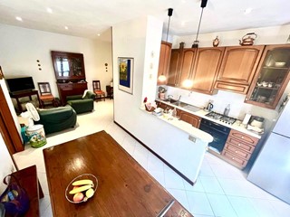 Quadrilocale in Vendita a Montopoli in Val d'Arno, zona Angelica, 145'000&euro;, 75 m², con Box