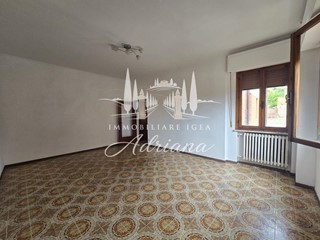 Trilocale in Vendita a Siena, 195'000&euro;, 72 m²