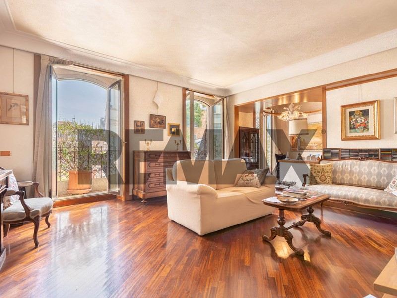 Appartamento in Vendita a Milano, 1'600'000&euro;, 140 m²