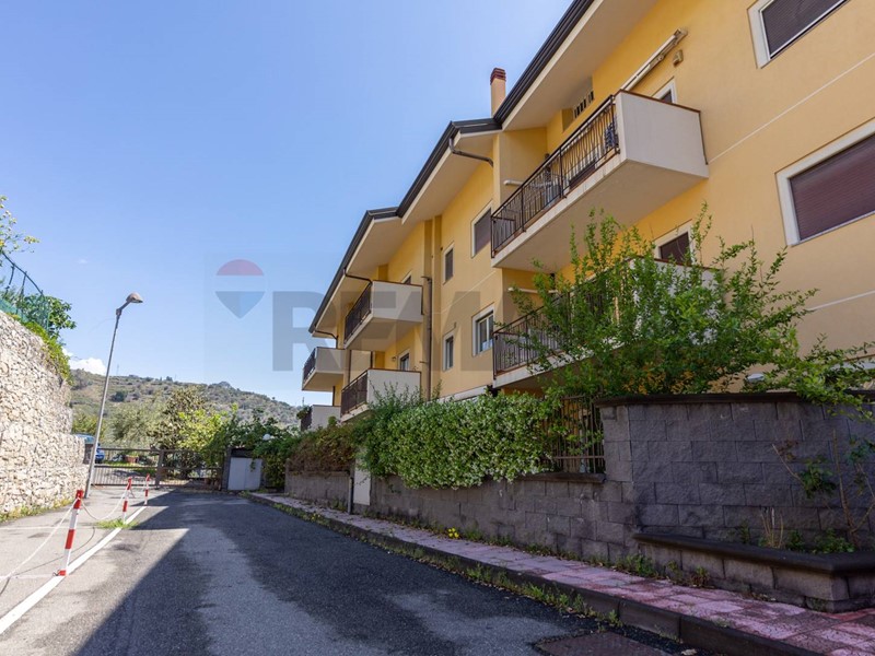 Bilocale in Vendita a Giardini Naxos, 118'000&euro;, 42 m²