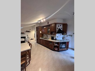 Trilocale in Vendita a Chieti, 89'000&euro;, 74 m²