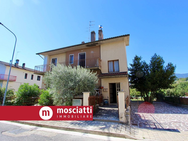Appartamento in Vendita a Castelraimondo, 189'000&euro;, 106 m²