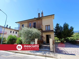 Appartamento in Vendita a Castelraimondo, 189'000&euro;, 106 m²
