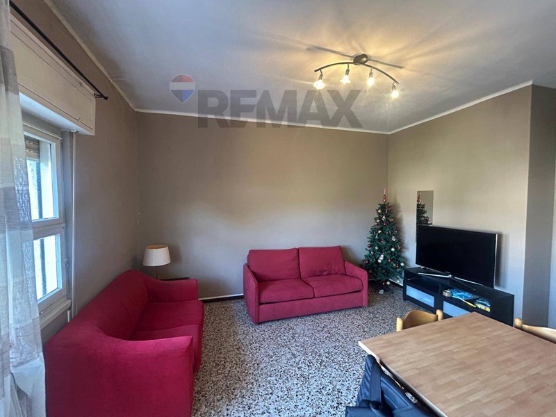 Bilocale in Vendita a Brescia, 135'000&euro;, 70 m²