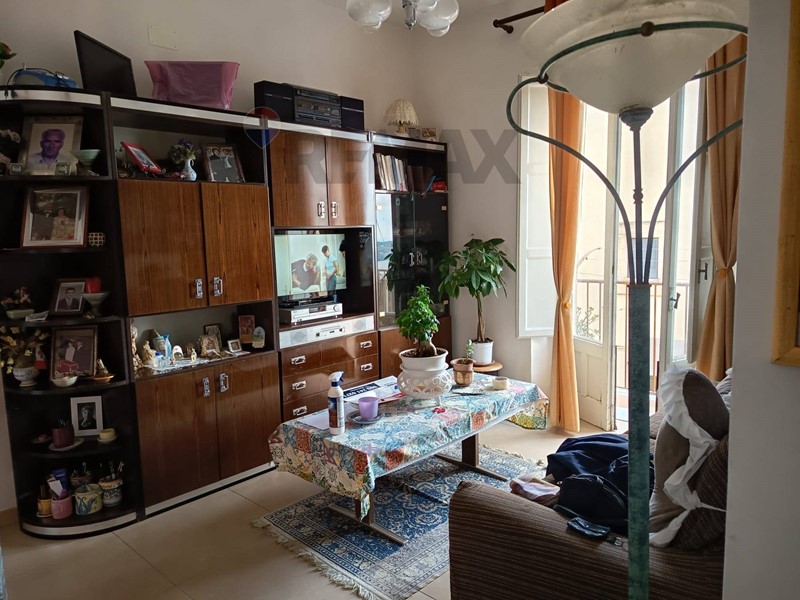Bilocale in Vendita a Caltagirone, 22'000&euro;, 65 m²