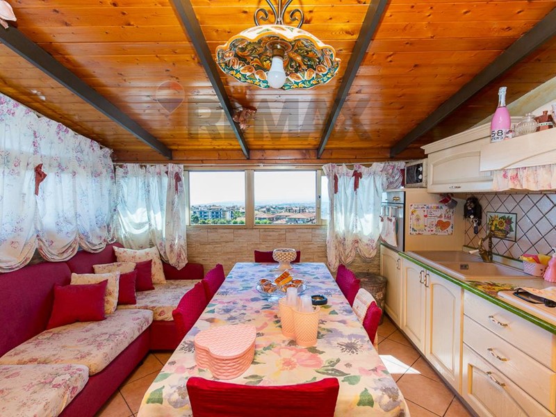 Trilocale in Vendita a Misterbianco, 95'000&euro;, 100 m²