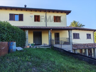 Quadrilocale in Vendita a Perugia, 220'000&euro;, 180 m²