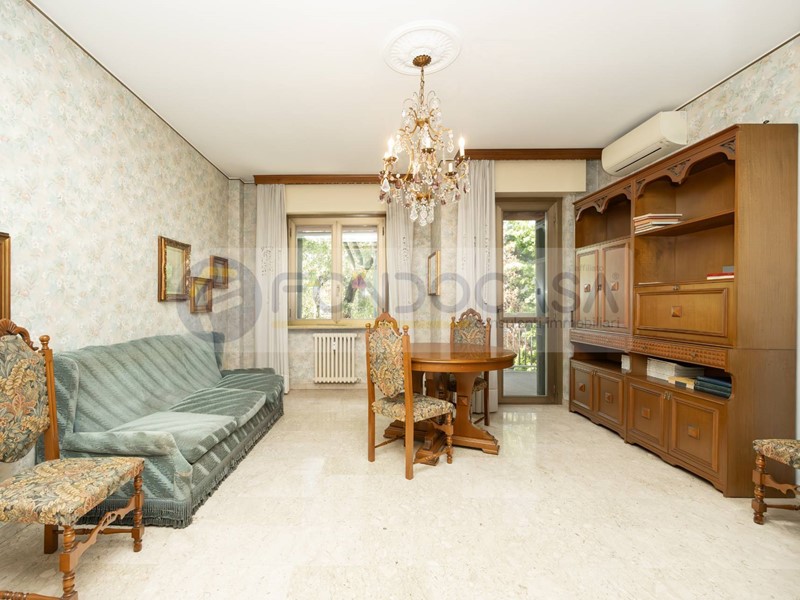 Trilocale in Vendita a Milano, 330'000&euro;, 116 m²