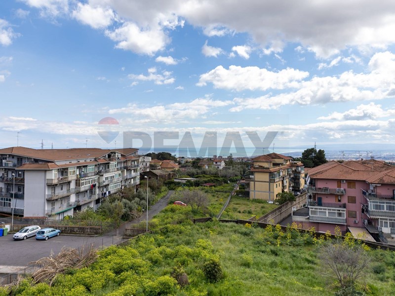 Appartamento in Vendita a Catania, 149'000&euro;, 140 m²