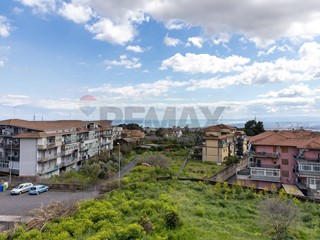 Appartamento in Vendita a Catania, 149'000&euro;, 140 m²