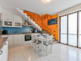 Trilocale in Vendita a Zibido San Giacomo, 205'000&euro;, 85 m²