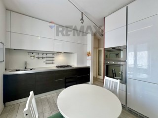 Bilocale in Affitto a Bergamo, 850&euro;, 74 m²
