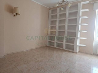 Quadrilocale in Affitto a Caserta, 1'000&euro;, 140 m²