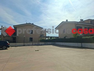 Quadrilocale in Vendita a Piedimonte San Germano, 130'000&euro;, 95 m²