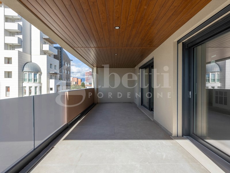 Quadrilocale in Vendita a Pordenone, 460'000&euro;, 144 m²