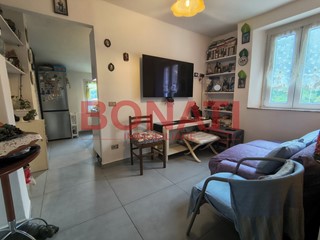 Trilocale in Vendita a La Spezia, zona Periferia Nord Ovest, 95'000&euro;, 55 m², arredato