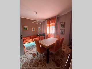 Quadrilocale in Vendita a Palermo, 255'000&euro;, 114 m²
