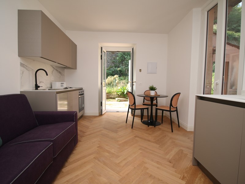 Monolocale in Vendita a Como, 220'000&euro;, 34 m², arredato