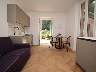 Monolocale in Vendita a Como, 220'000&euro;, 34 m², arredato