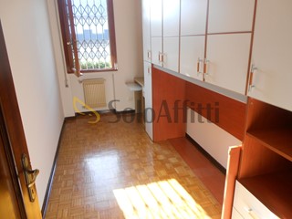 Quadrilocale in Affitto a Padova, zona Guizza, 750&euro;, 95 m², con Box