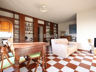 Appartamento in Vendita a Lucca, zona Est, 240'000&euro;, 80 m²