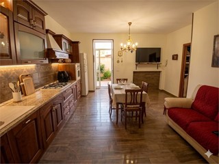 Trilocale in Vendita a Casalnuovo di Napoli, 120'000&euro;, 70 m²
