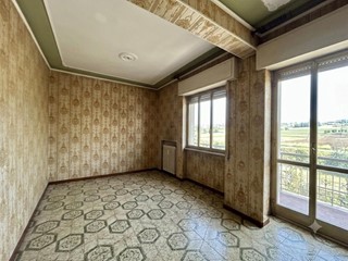 Appartamento in Vendita a Siena, 295'000&euro;, 140 m², con Box