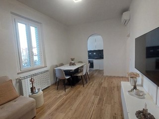 Trilocale in Vendita a Pistoia, 175'000&euro;, 75 m², arredato