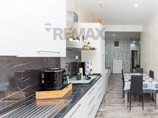 Trilocale in Vendita a Catania, 80'000&euro;, 60 m²