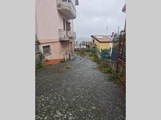 Quadrilocale in Vendita a Castiglione di Sicilia, 73'000&euro;, 109 m²