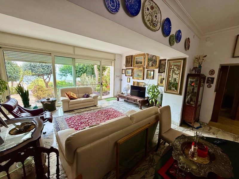 Appartamento in Vendita a Napoli, 2'500'000&euro;, 350 m²