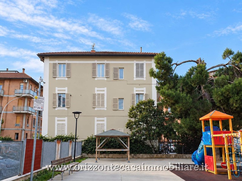 Appartamento in Vendita a Ascoli Piceno, 99'000&euro;, 106 m²