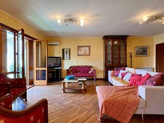 Quadrilocale in Affitto a Siracusa, 850&euro;, 156 m²